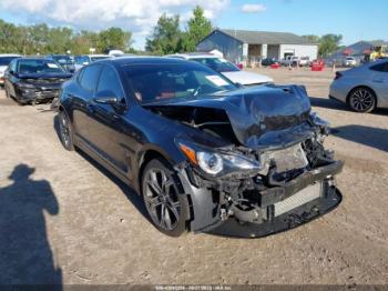  Salvage Kia Stinger