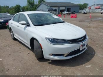  Salvage Chrysler 200