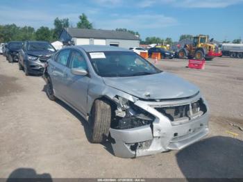  Salvage Nissan Altima