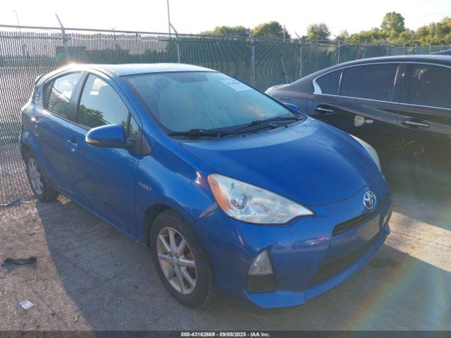  Salvage Toyota Prius c