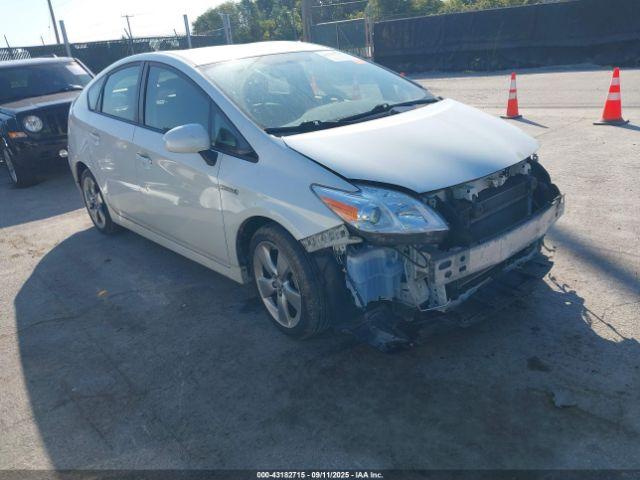  Salvage Toyota Prius