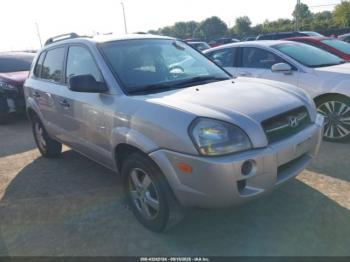  Salvage Hyundai TUCSON