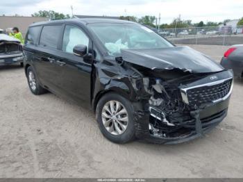  Salvage Kia Sedona