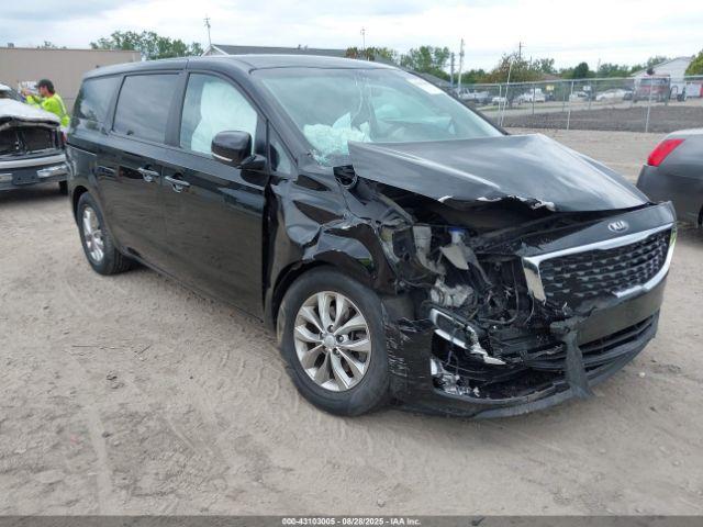  Salvage Kia Sedona