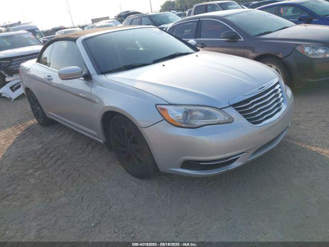  Salvage Chrysler 200