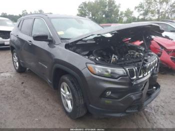  Salvage Jeep Compass