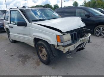  Salvage Jeep Grand Cherokee