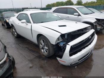  Salvage Dodge Challenger