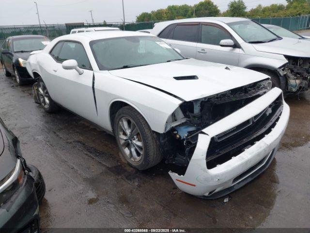  Salvage Dodge Challenger