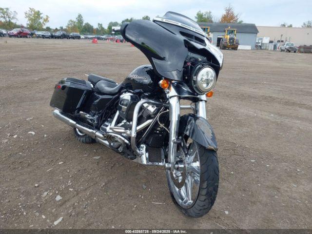  Salvage Harley-Davidson Flhx
