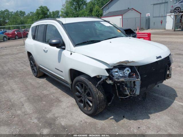  Salvage Jeep Compass