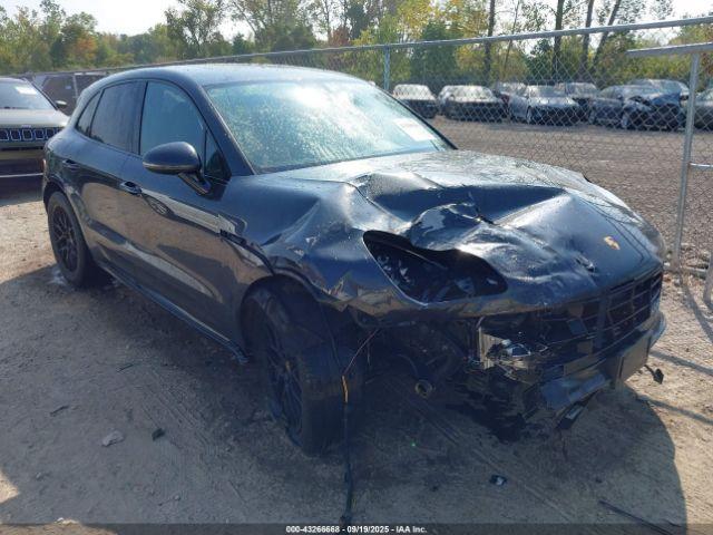  Salvage Porsche Macan