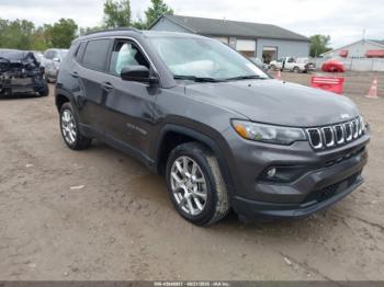  Salvage Jeep Compass