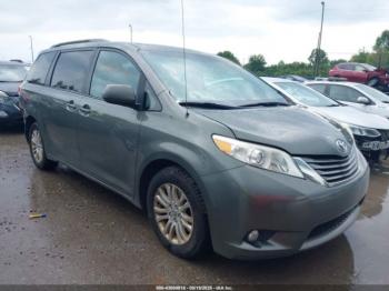 Salvage Toyota Sienna