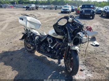  Salvage Harley-Davidson Fltrxst