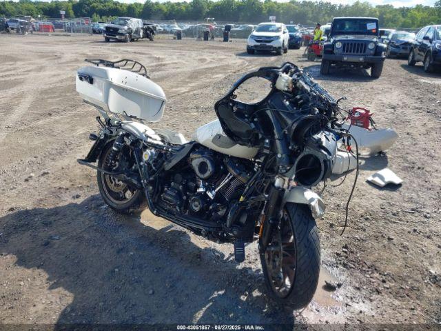  Salvage Harley-Davidson Fltrxst