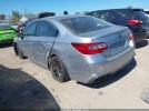 Subaru Legacy 2.5i Image 8