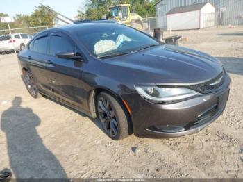  Salvage Chrysler 200