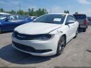 Chrysler 200 S Image 2