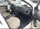 Chrysler 200 Limited Image 2
