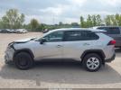 Toyota RAV4 Le Image 7