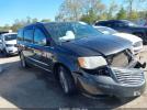 Chrysler Town & Country Limited Image 1