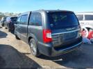 Chrysler Town & Country Limited Image 7