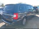Chrysler Town & Country Limited Image 8