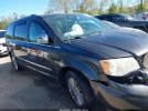 Chrysler Town & Country Limited Image 13