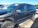 Chrysler Town & Country Limited Image 16