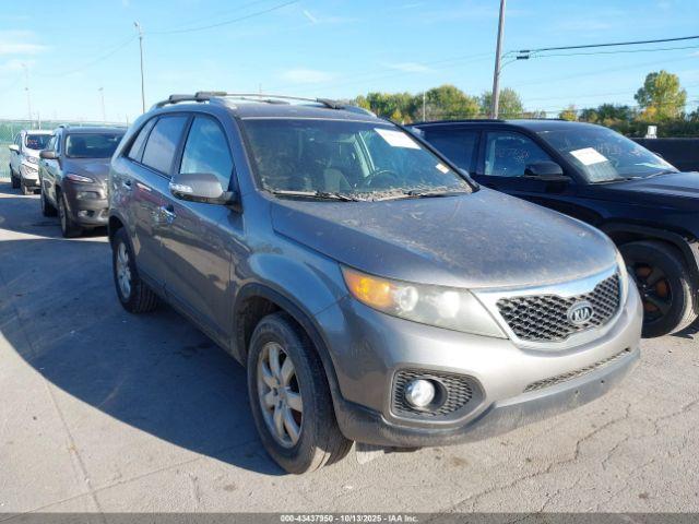  Salvage Kia Sorento
