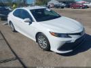 Toyota Camry Le Image 1
