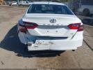 Toyota Camry Le Image 7