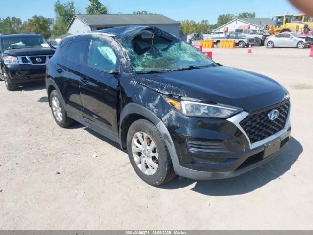  Salvage Hyundai TUCSON