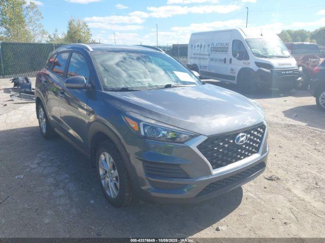  Salvage Hyundai TUCSON