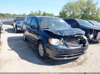  Salvage Chrysler Town & Country