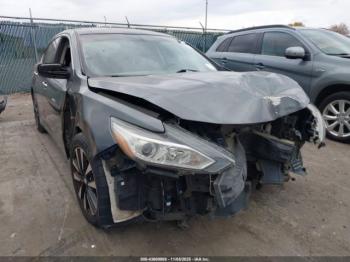  Salvage Nissan Altima