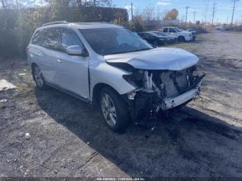  Salvage Nissan Pathfinder