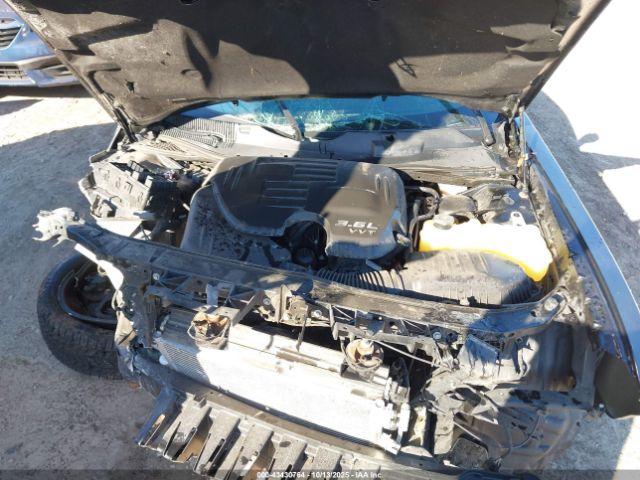 Dodge Challenger Gt Awd Image 12