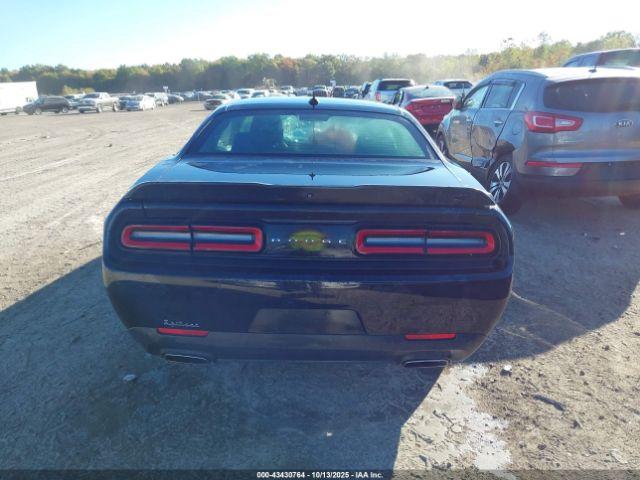 Dodge Challenger Gt Awd Image 15