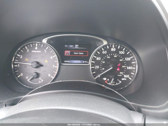 Nissan Pathfinder Image 12