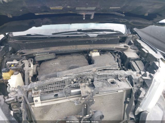 Nissan Pathfinder Image 2