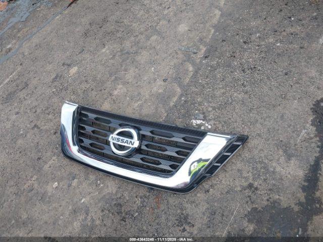 Nissan Pathfinder Image 5