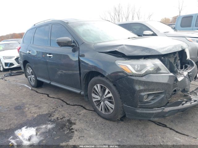 Nissan Pathfinder Image 14