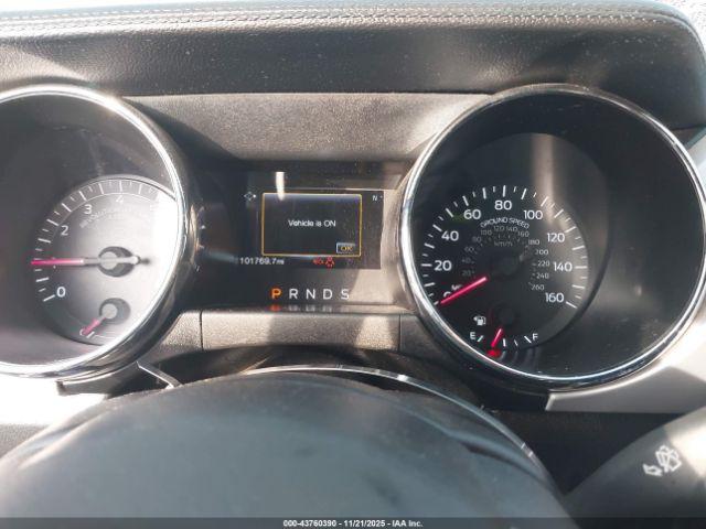 Ford Mustang Ecoboost Premium Image 17