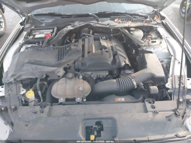 Ford Mustang Ecoboost Premium Image 18