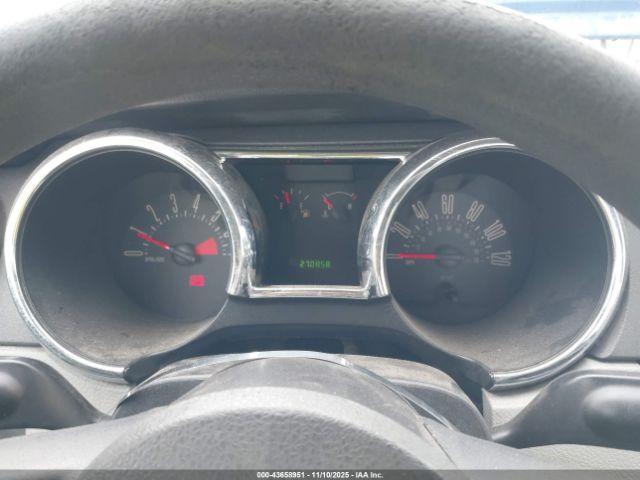 Ford Mustang V6 Image 16