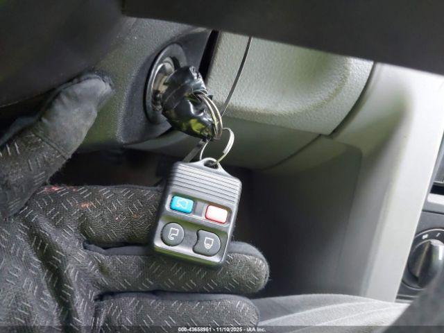 Ford Mustang V6 Image 7