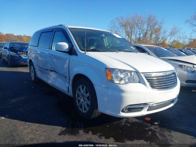  Salvage Chrysler Town & Country