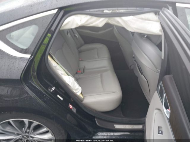 Genesis G80 3.8 Image 13